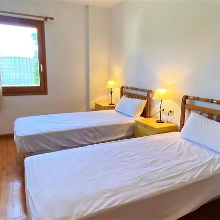Amplio Apartamento En Puigcerda Luaran gambar